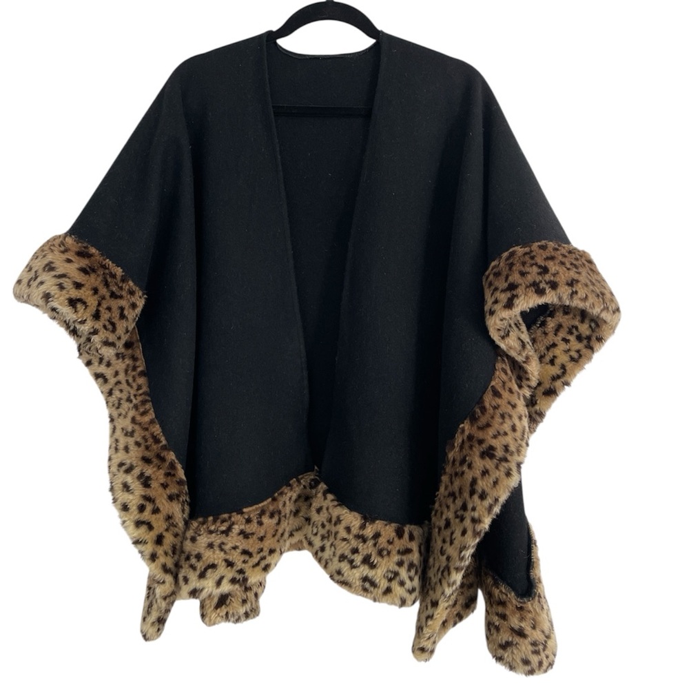 Vintage KOMITOR Black Wool One Size Shawl Wool Poncho Faux‎ Fur Cheeta Trim